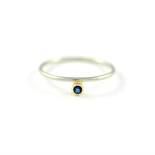 Load image into Gallery viewer, Classic Side Set Birthstone Ring