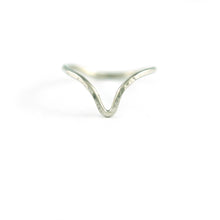 Load image into Gallery viewer, Chevron Ring