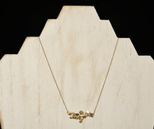 Load image into Gallery viewer, Stepping Stone Necklace

